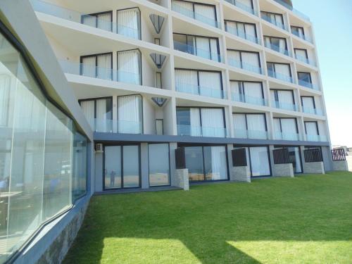 Apartment 32, BAY VIEW SUITES in Rand Rifles
