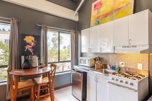 Ocean Luxury Lofts and Suites in Los Angeles (CA)