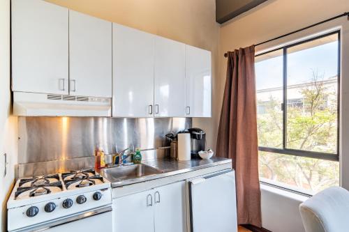 Ocean Luxury Lofts and Suites in Los Angeles (CA)