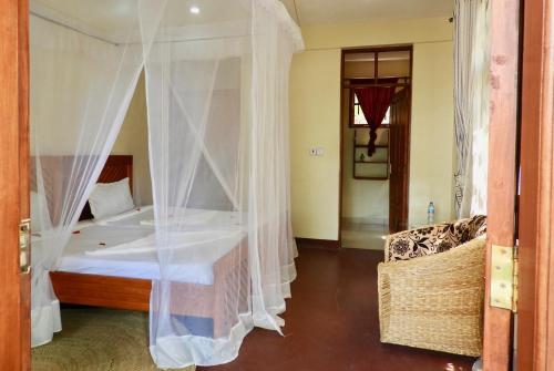 The Vijiji Center Lodge & Safari