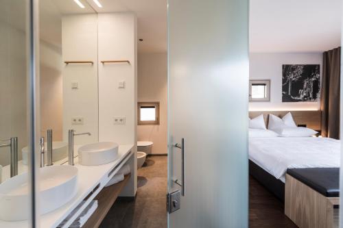 Alpin & Stylehotel Die Sonne - image 3