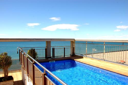 Apartamentos las Palmas VII Family only - image 11
