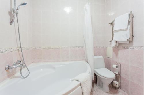 Apartment in Complex Korona on Knyazhyi Zaton 21 - image 4