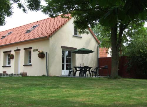 Coury House, Chavasse Farm, Somme - Location saisonnière - Hardecourt-aux-Bois