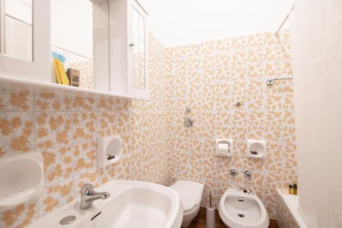 Bathroom, Residenza Miola in Saronno