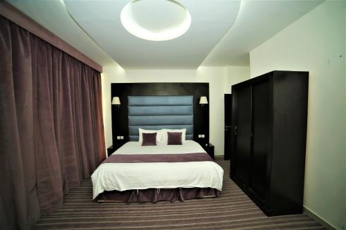 Al Dyafa Hotel Suites