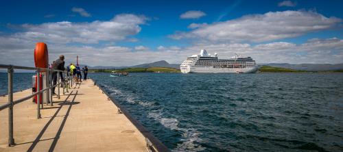 Barry's Harbour View 5