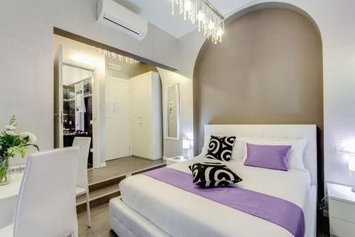 B&B Colosseo Panoramic Rooms - image 6