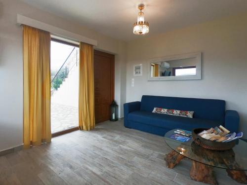  Stone Tower Retreat, Oasis of Peace in Aristoménis