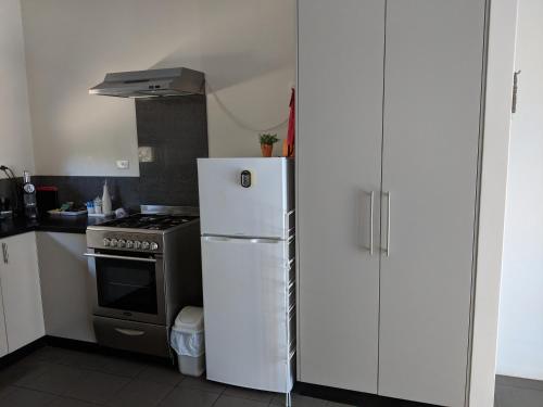 廚房, Hanover Bay Apartments in 阿爾巴尼