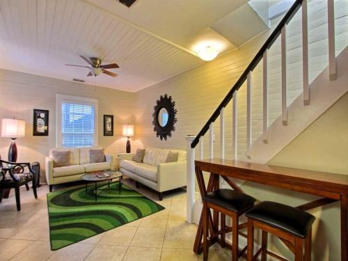 Forsyth Park West Carriage House photo