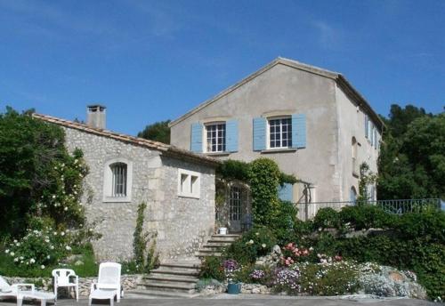 French Countryside Villa w/ Pool cottage Les Fléchons