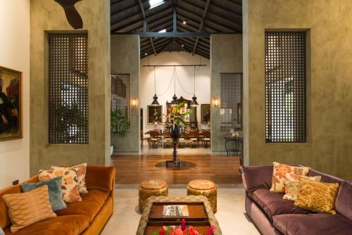 348平方米4臥室(泰比) - 有5間私人浴室 Monara House, Unawatuna