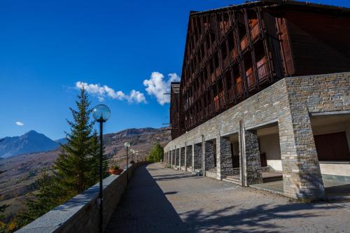 Sestriere short breaks Abeti 1-05