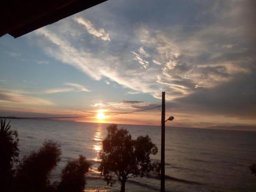  Sunset in Kaminia