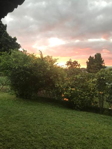 Exterior view, Charmant bungalow au cœur de l’ile in Baie-Mahault
