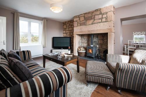 The Gate Lodge - Hot Tub 1 bedroom, log burner