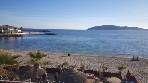 Mourillon Location Saisonnière Rez De Chaussée Rue