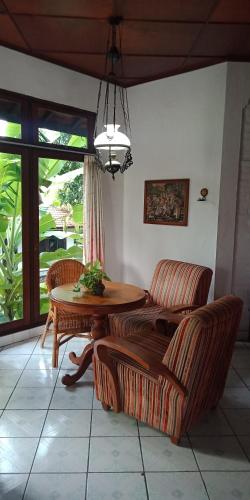 room detail thumbnail 0