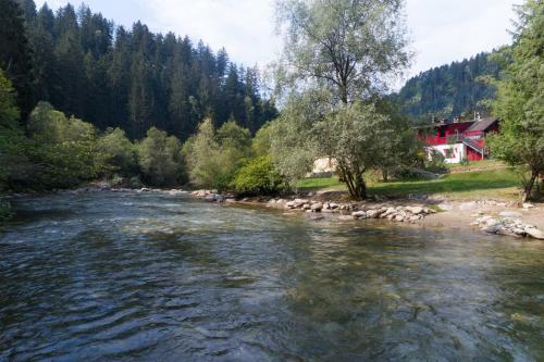 Smileys Fluss Chalet