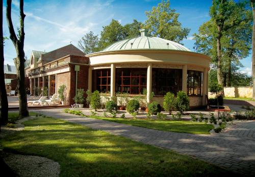 Manor House SPA Adults Only 3