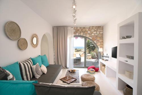  Chic designed house with 2 bedrooms in Paros in 84400 Drios