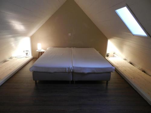 Blue Wall BnB - image 3