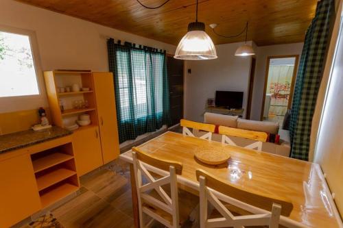 Cabañas La Lila (Cabanas La Lila) in Huinganco