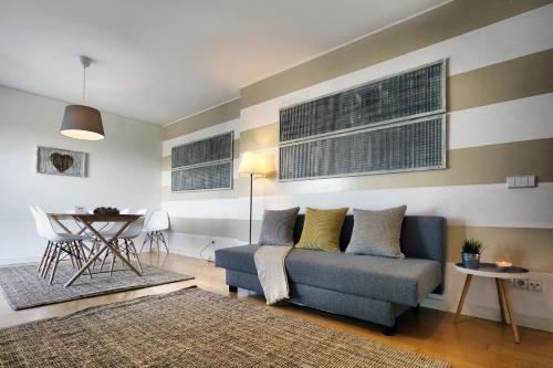  Bridge View With Balcony in Sacavém