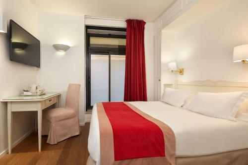 Austin's Arts et Metiers Hotel