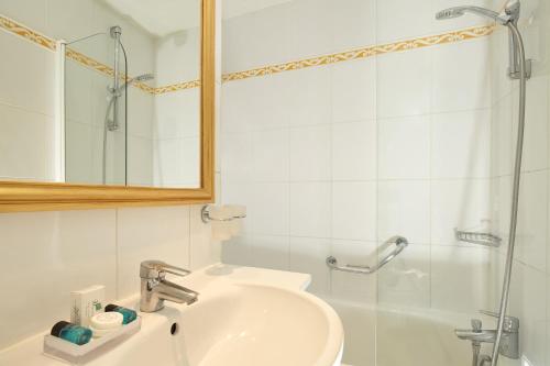 Austin's Arts Et Metiers Hotel - image 8