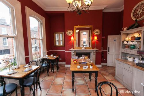 Dublin B&B at O'Neills Victorian Townhouse