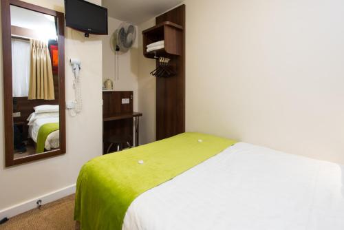 Marble Arch Inn - image 11