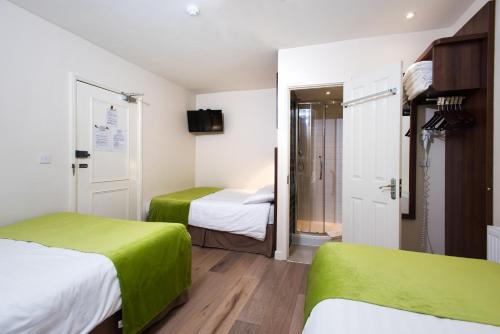 Marble Arch Inn - image 12
