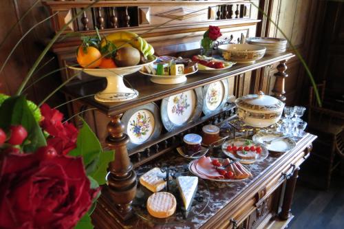 อาหารและเครื่องดื่ม, Le Bailli de Montsaugeon in มงโซฌอง