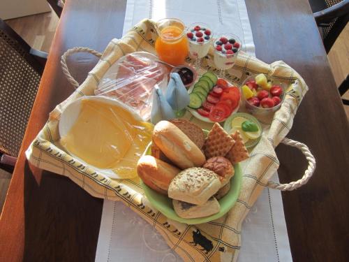 Food and beverages, Bed & Breakfast Bij Janzen in Zwaanshoek