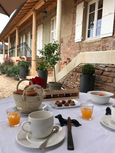 Ēdiens un dzērieni, Chambres d'hôtes Vers la Croix (Chambres d'hotes Vers la Croix) in Leina