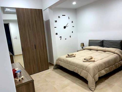 O'Clock Rooms