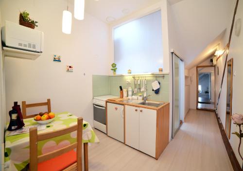 Studio apartment White - image 10