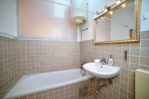 Studio apartment White - image 6