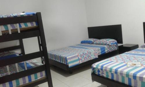 3 double beds, 4 twin beds
