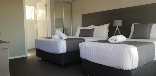 . Beachway Motel