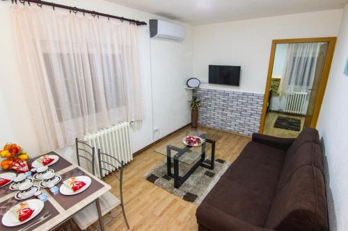 

Kolodvorska Apartman 2 inclusive prive garage