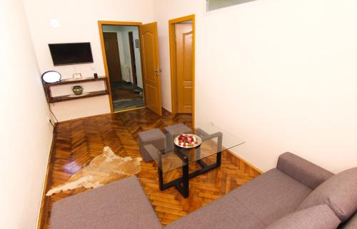 Kolodvorska Apartments
