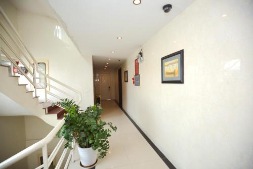Danly Hotel – Hanoi, MA