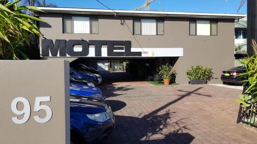 Gold Coast Airport Motel - Only 300 Meters To Airport Terminal