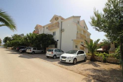 Studio Apartment in Vir with Terrace, Air Conditioning, Wi-Fi (4587-2)