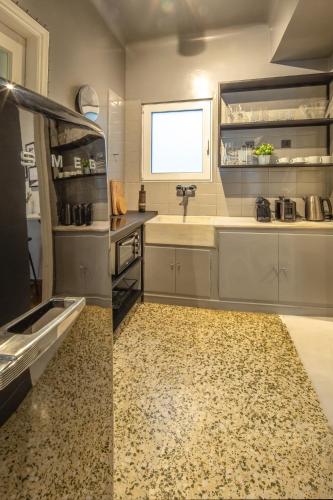 Superb 1BD Apartment in the heart of Kolonaki by UPSTREET - image 10