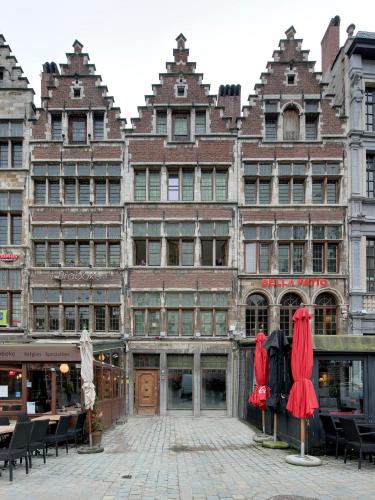 Antwerp old town appartment