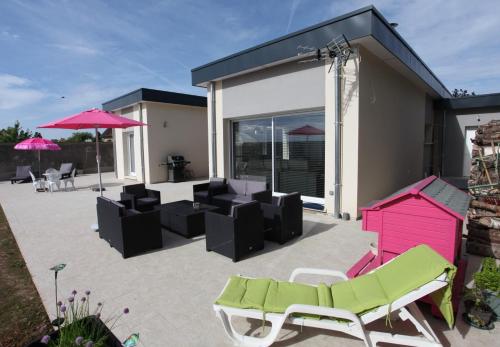 設施, le chat botté77 (le chat botte77) in 若西尼